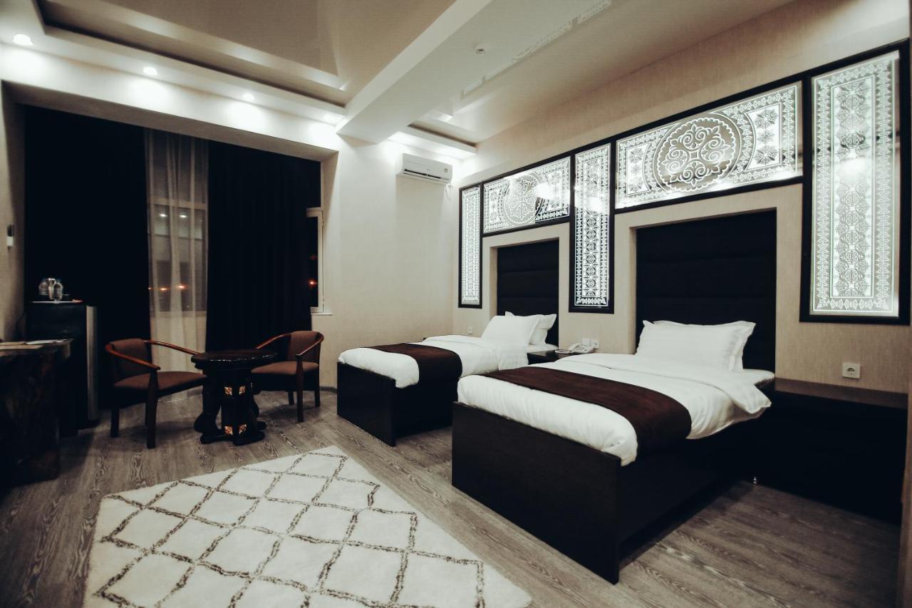 Safir Business Hotel O Душанбе Екстериор снимка