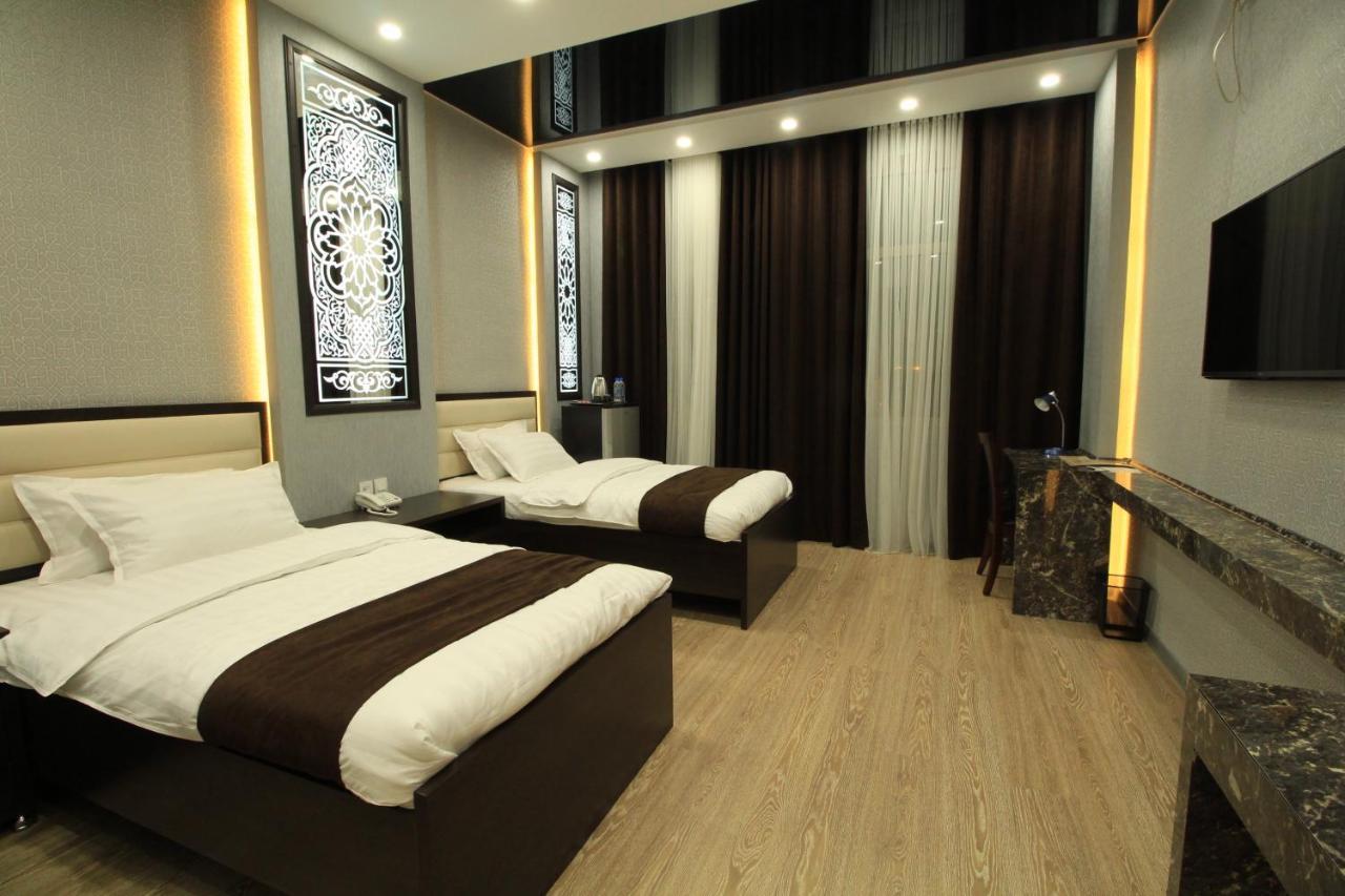 Safir Business Hotel O Душанбе Екстериор снимка