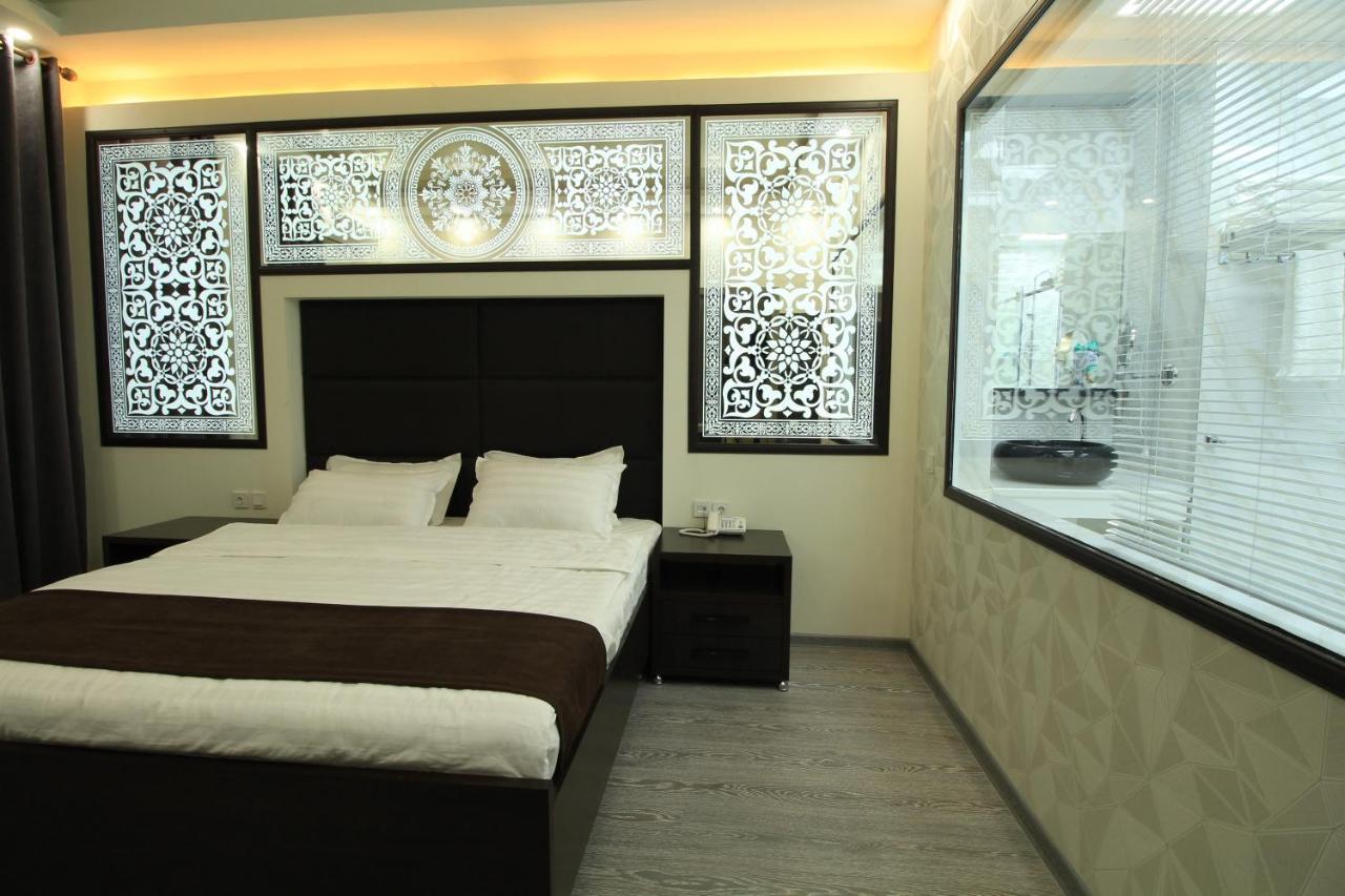 Safir Business Hotel O Душанбе Екстериор снимка