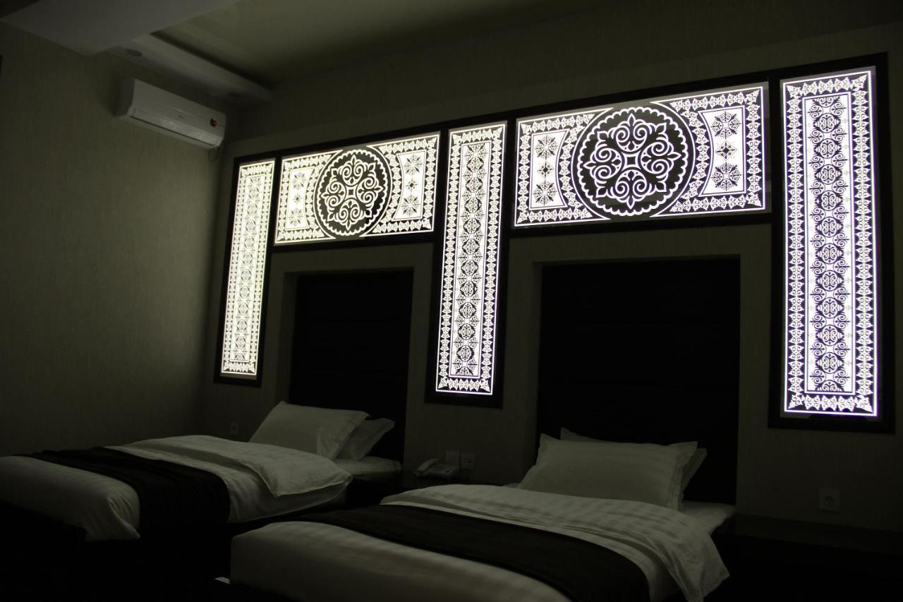 Safir Business Hotel O Душанбе Екстериор снимка