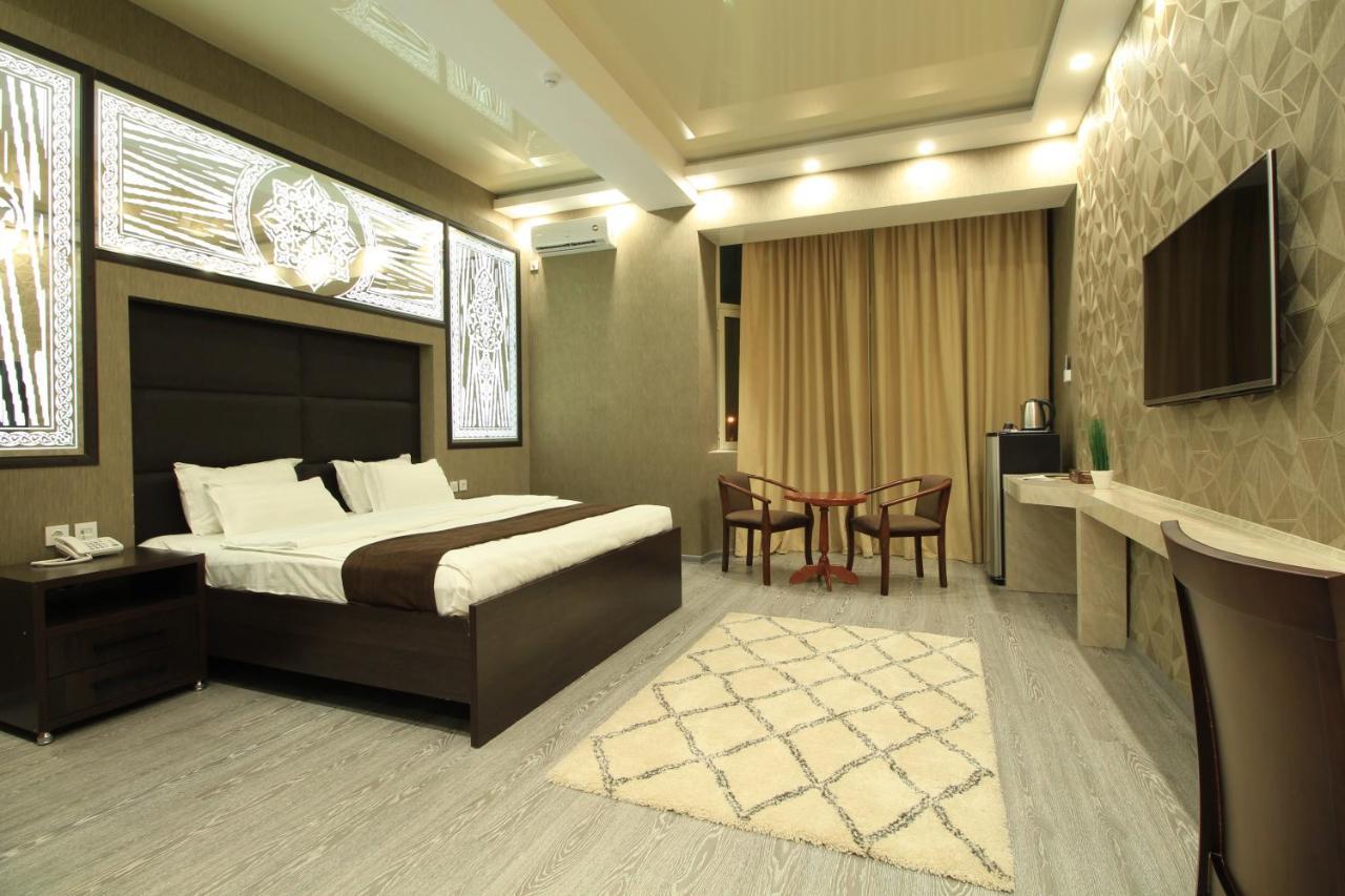 Safir Business Hotel O Душанбе Екстериор снимка