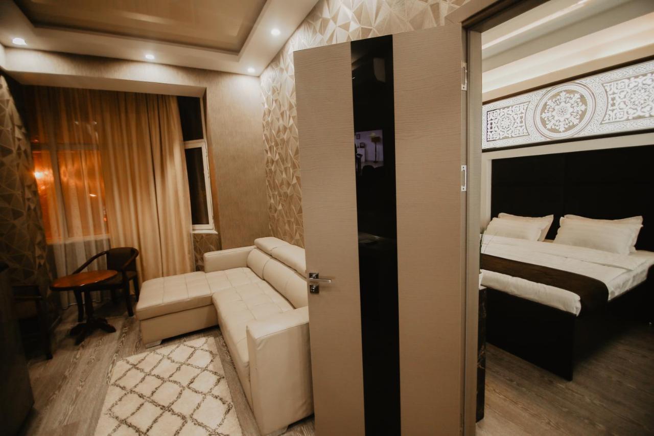 Safir Business Hotel O Душанбе Екстериор снимка